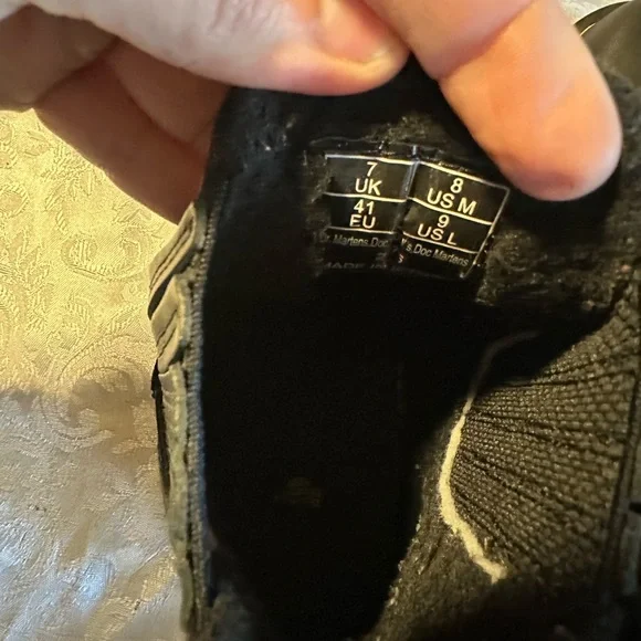 Dr. Martens Black Leather Chelsea 2976 winter boots - Picture 12 of 13